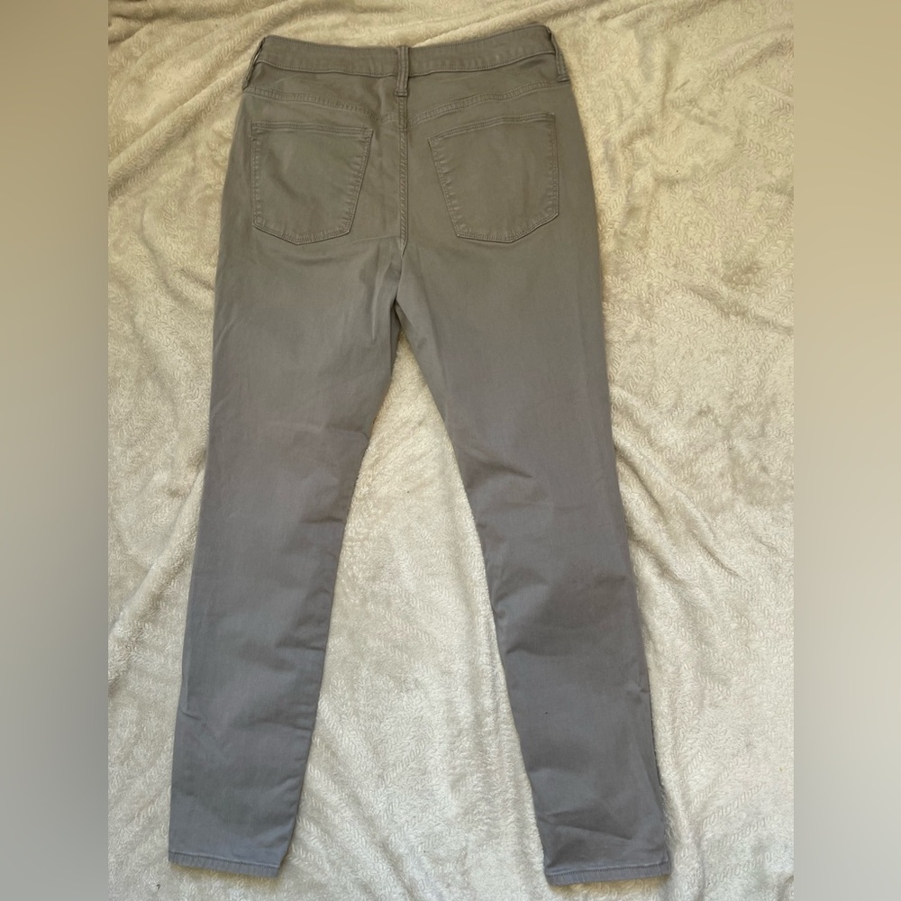 Universal Thread Women’s Light Gray Button-Fly Bu… - image 3